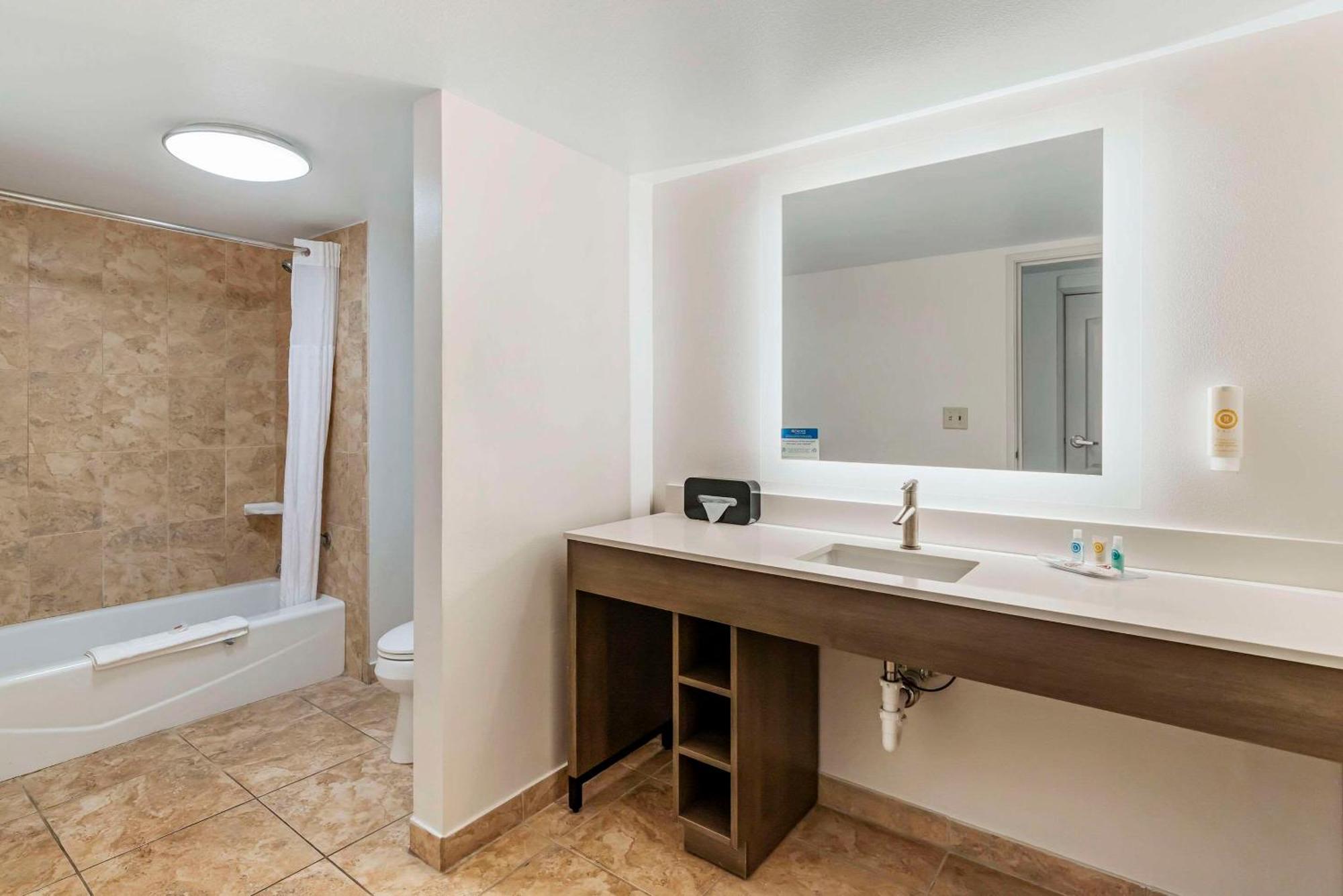 Comfort Suites Valdosta Ngoại thất bức ảnh